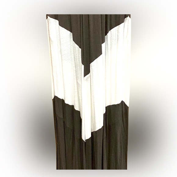 International Concepts flowing maxi dress with beaded highlights in size… - Picture 5 of 6